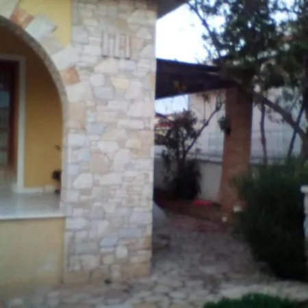 Guest house Lepa Kuca Spata (East Attica)